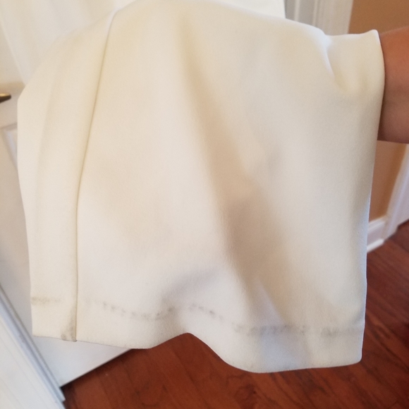 Chelsea 28 Off shoulder white jumpsuit size M - Picture 11 of 11